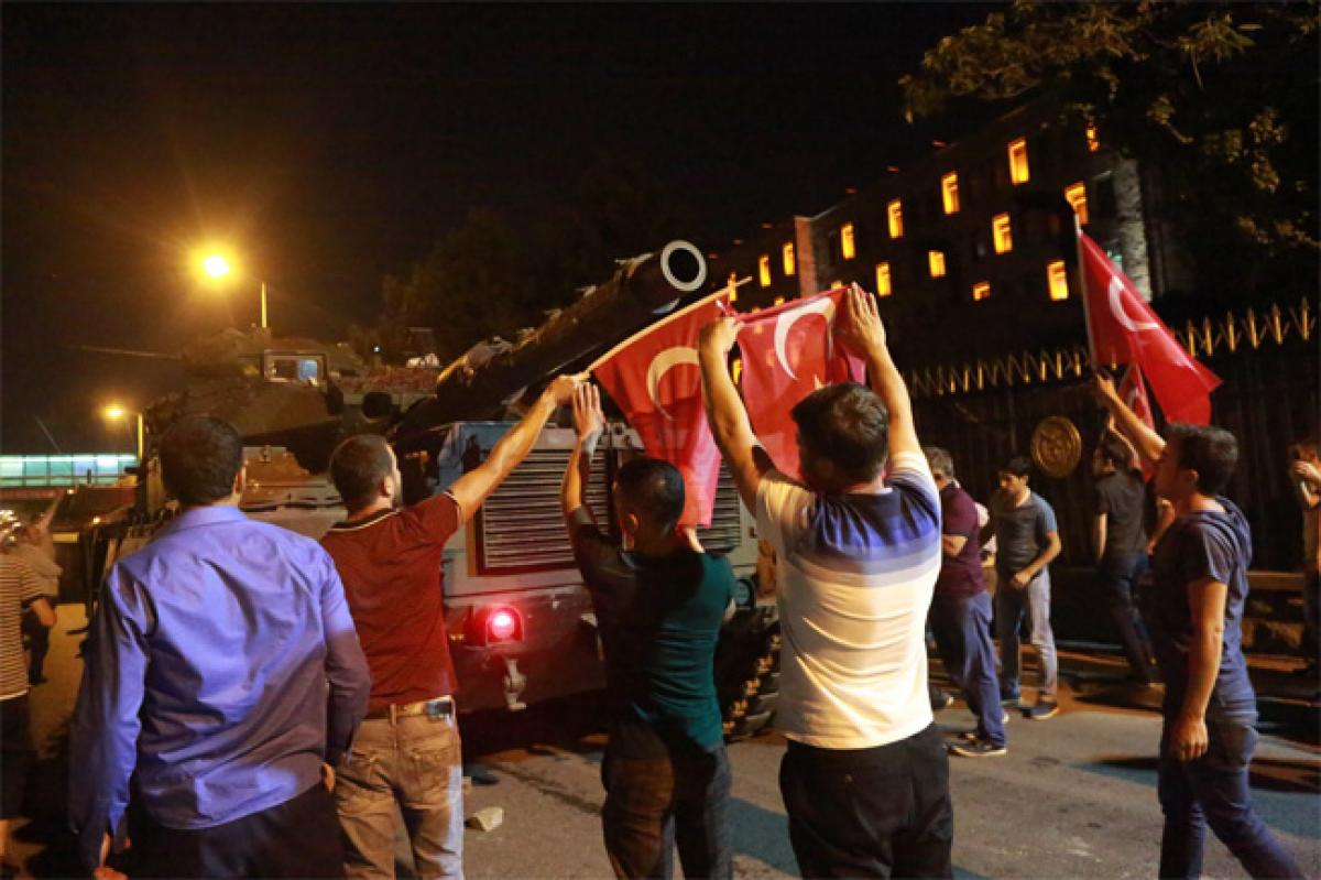 Turkey clashes post-coup attempt kills scores